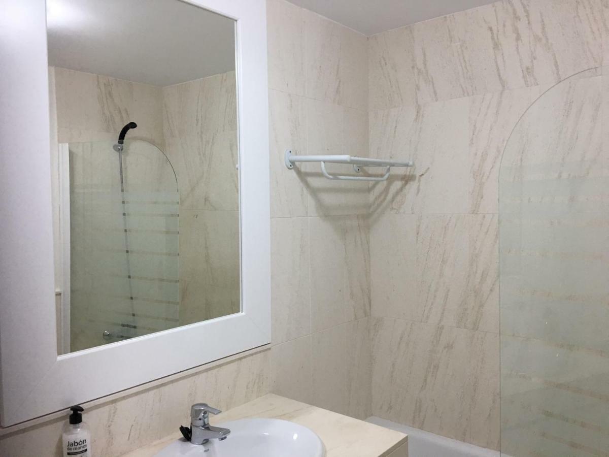 Mi Capricho C16 Beachfront Apartment Sitio de Calahonda エクステリア 写真