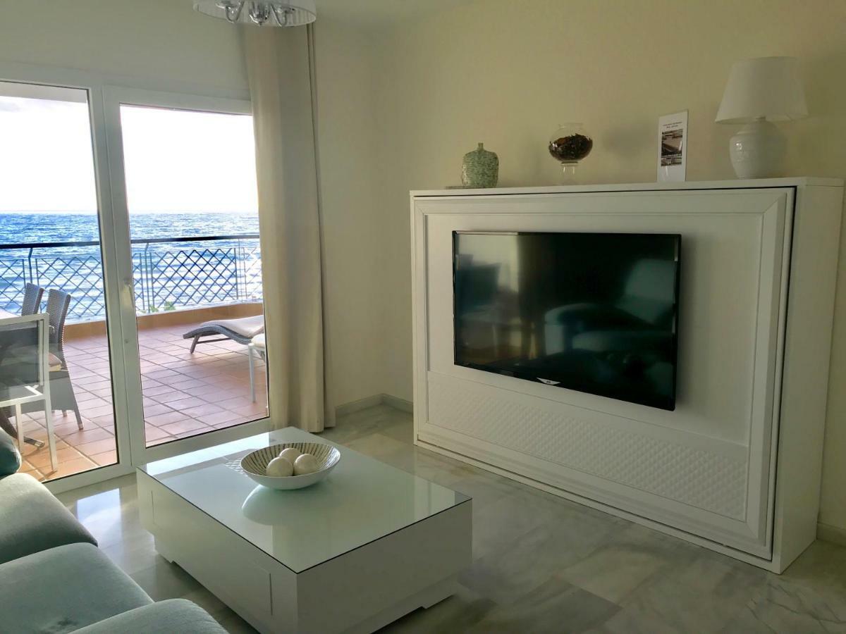 Mi Capricho C16 Beachfront Apartment Sitio de Calahonda エクステリア 写真